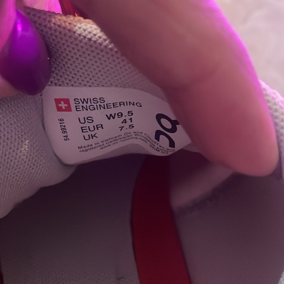 On cloud orange and white🧡🤍 - Picture 8 of 8